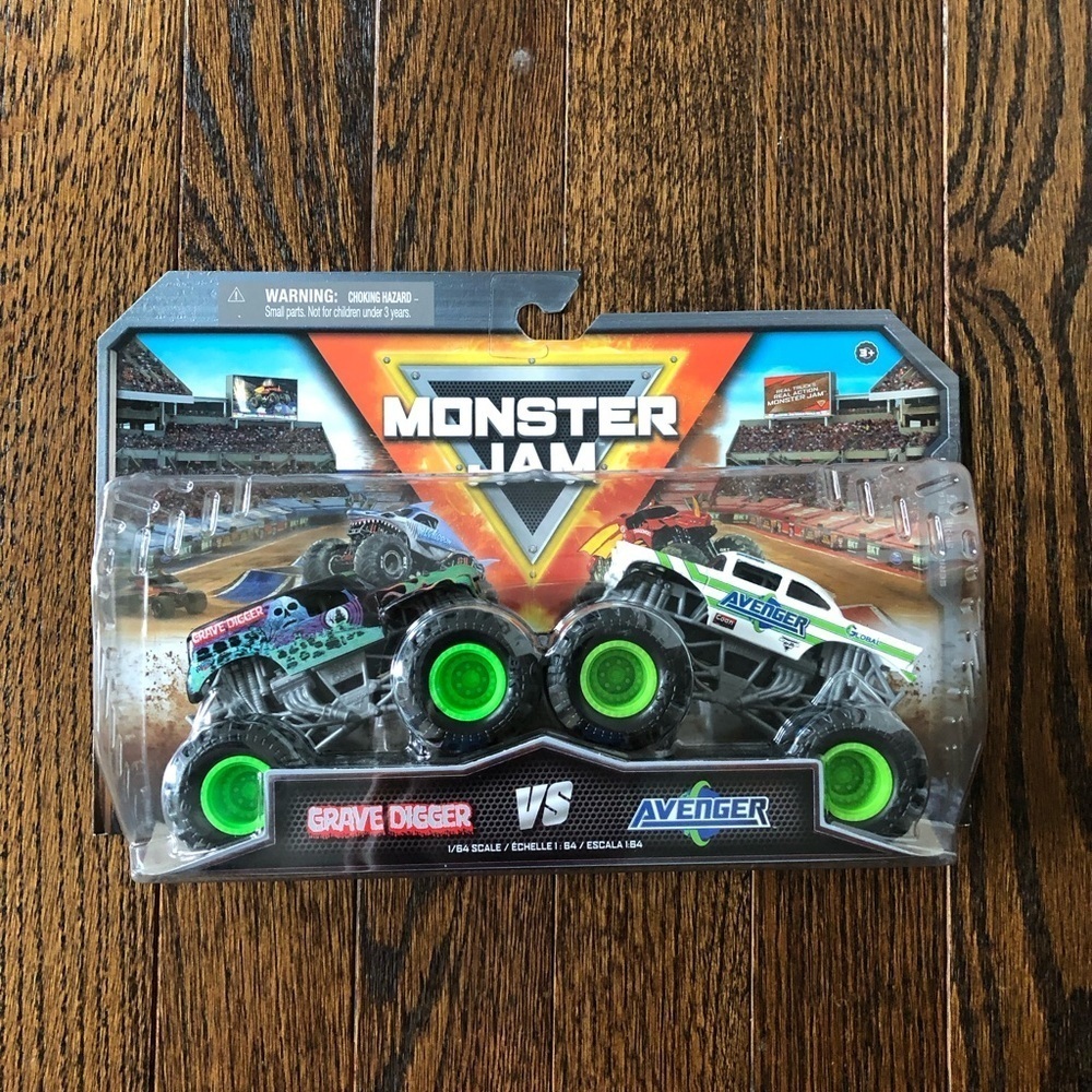 Monster Jam Monster Trucks Grave Digger vs. Avenger - Series 25 - 2-Pack - NEW! - Picture 2 of 6